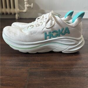 HOKA Clifton 10 women’s